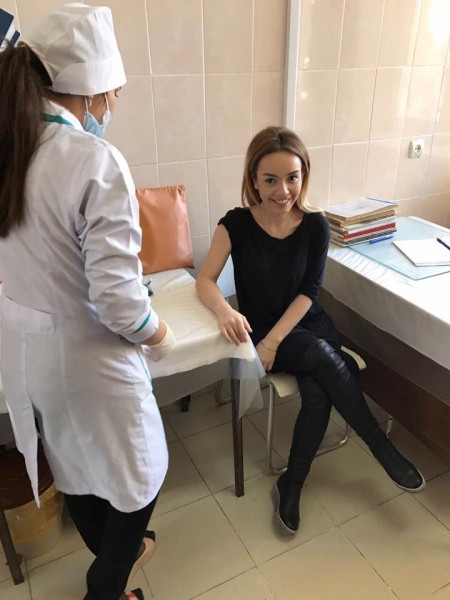 Популярные исполнители личным примером призывают граждан не бояться вакцинации  от гепатита А