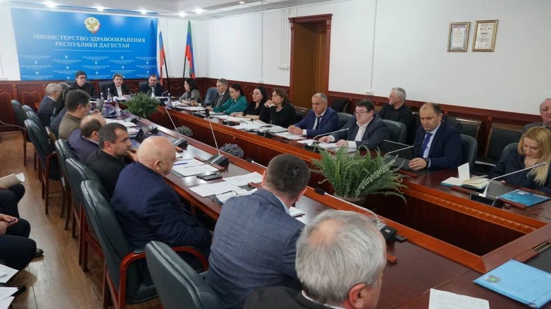 В Минздраве РД начались обсуждения итогов деятельности медорганизаций за минувший 2023 год. - Файл 4