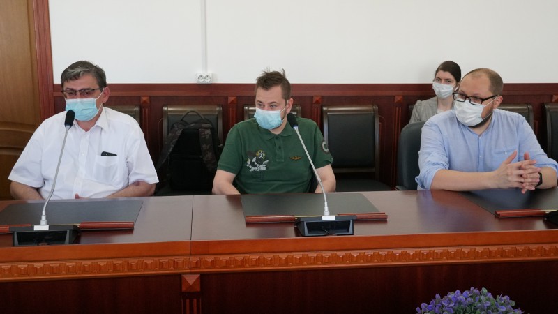 Главврач больницы в Коммунарке  Денис Проценко встретился с министром здравоохранения РД Джамалудином Гаджиибрагимовым