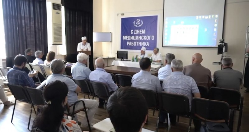 Дагестанские врачи ещё раз повторили методику оказания медпомощи для предупреждения заболевания бешенством.