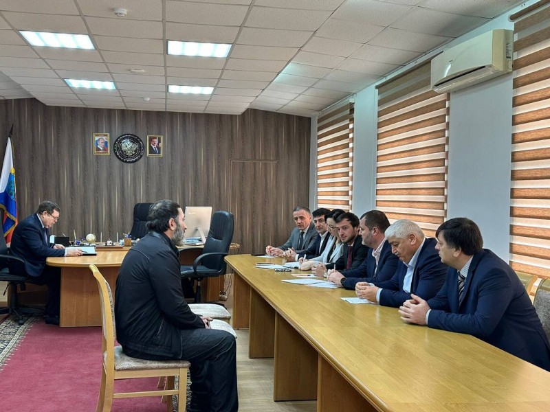 Ярослав Глазов провёл приём граждан в городе Кизляре - Файл 1