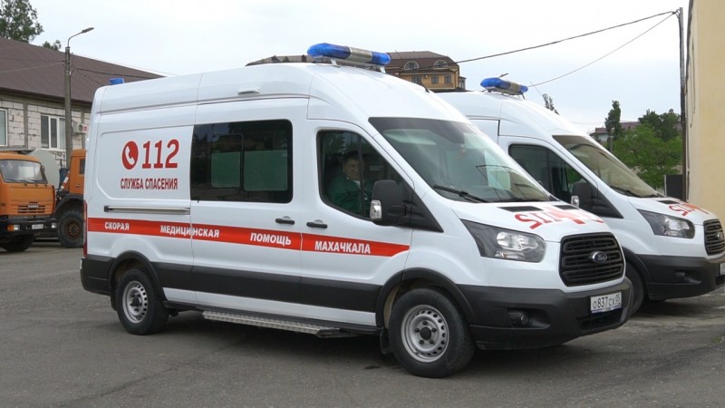Фельдшер скорой медицинской помощи Махачкалы Гаммадова М. пожаловавшая на тяжелые условия работы в пандемию находится в отпуске с 26 марта - Файл 4