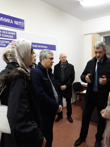 Руководитель Администрации Главы и Правительства РД Владимир Иванов ознакомился с результатами внедрения принципов бережливости в медучреждениях - Файл 1