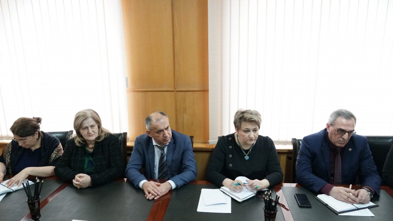 В  Минздраве РД  обсудили вопросы совершенствования медицинской помощи онкогематологическим пациентам - Файл 3