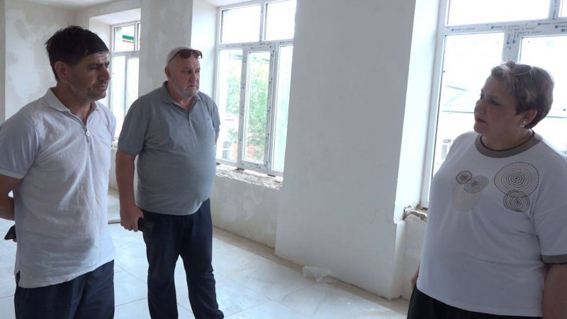 Татьяна Беляева проверила работы по капремонту школ Буйнакска - Файл 3