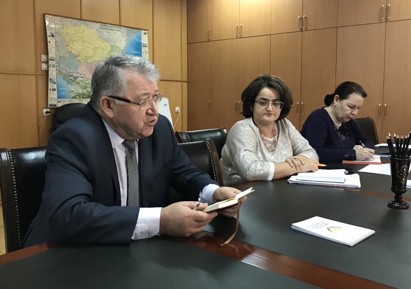 В Дагестане будут развиваться малоинвазивные операции в колопроктологии и отоларингологии - Файл 2