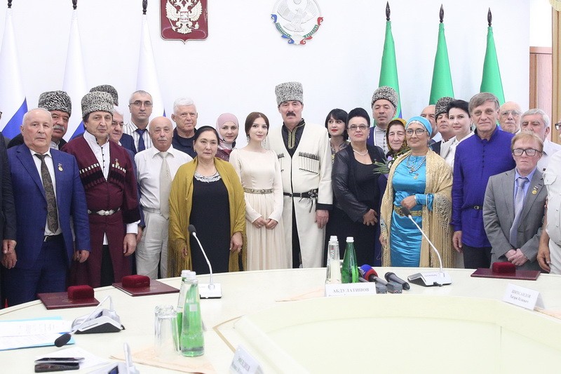 Начальник  управления Минздрава РД и  медики Дагкардиоцентра получили государственные награды и премии - Файл 1