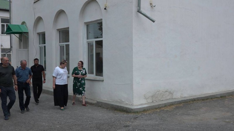 Татьяна Беляева проверила работы по капремонту школ Буйнакска - Файл 2