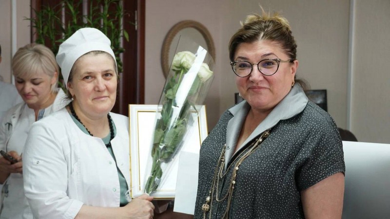 Лучших сотрудников РЦИБ и СПИД наградили ко Дню медицинского работника! - Файл 11