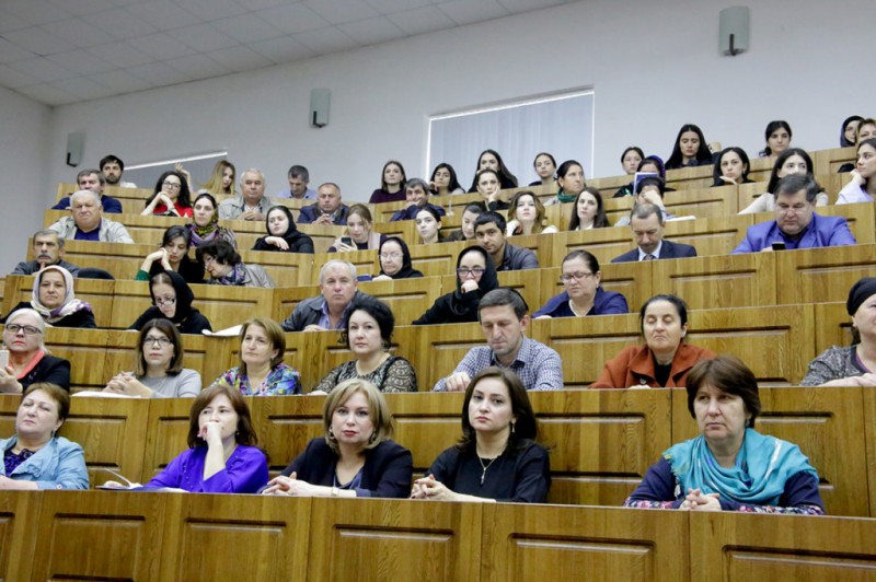 Более 600 ведущих специалистов страны собрала конференция кардиологов и терапевтов Кавказа в Махачкале - Файл 2