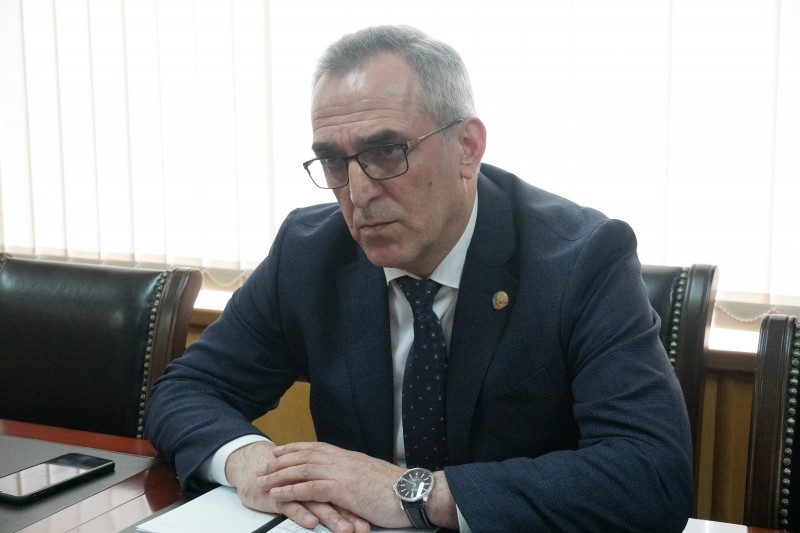 Министр Джамалудин Гаджиибрагимов провел встречу с главным внештатным генетиком Минздрава РФ  Сергеем Куцевым