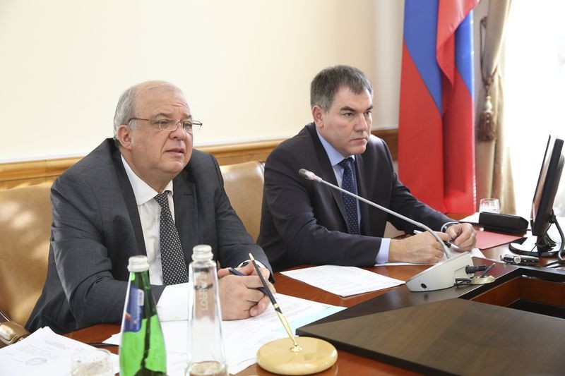Эпидемическую обстановку в Махачкале обсудили на ежедневном Оперативном штабе Правительства РД