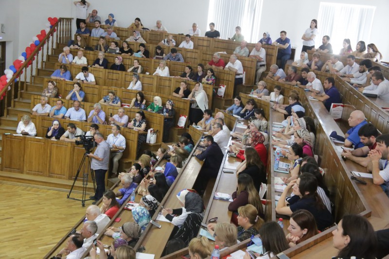 Около 200 оториноларингологов из разных уголков страны и мира собрала VIII научно-практическая конференция в Махачкале - Файл 8
