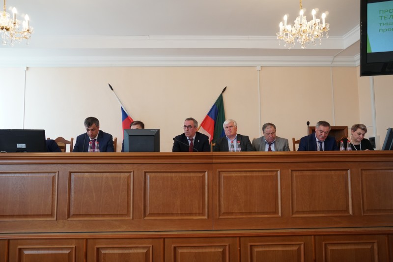 Под вниманием вопросы инфекционной безопасности и снижения смертности от ДТП - Файл 1