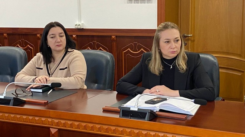 В Минздраве Дагестана приняли участие в селекторном совещании федерального ведомства с регионами. Первым вопросом разбиралось исполнение национальных проектов - Файл 2