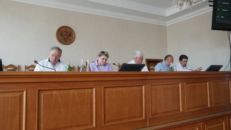 Развитие пульмонологической помощи взрослому и детскому населению республики обсудили сегодня на заседании расширенной коллегии Минздрава РД под руководством министра здравоохранения РД Татьяны Беляевой.