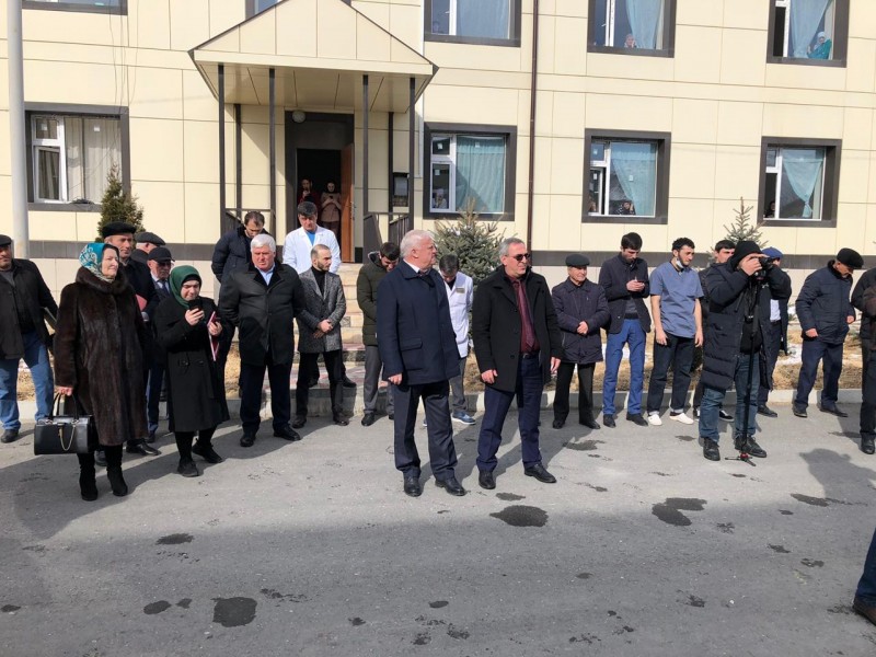 В Ботлихской ЦРБ заработал современный мультиспиральный компьютерный томограф - Файл 5
