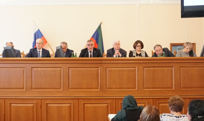 Джамалудин Гаджиибрагимов: "Преемственность оказания медпомощи очень важна особенно для детских медицинских учреждений"