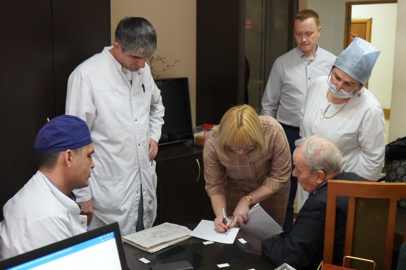 Врачи онкоцентра впервые применили для лечения рака кожи фотодинамичную терапию - Файл 3