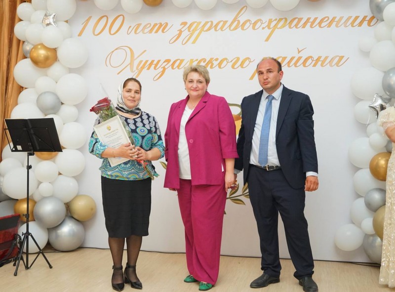 В Хунзахском районе запустили новый КТ и передвижной флюорограф - Файл 1