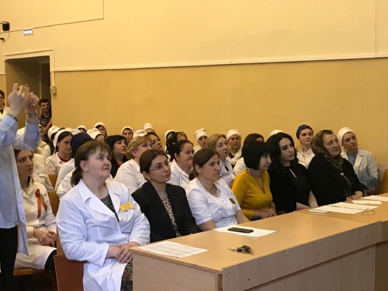 Всемирный день медсестер отметили в Дагестанском базовом медицинском колледже