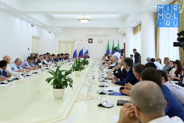 В Доме Дружбы прошло  заседание Совета при Главе РД по улучшению инвестиционного климата