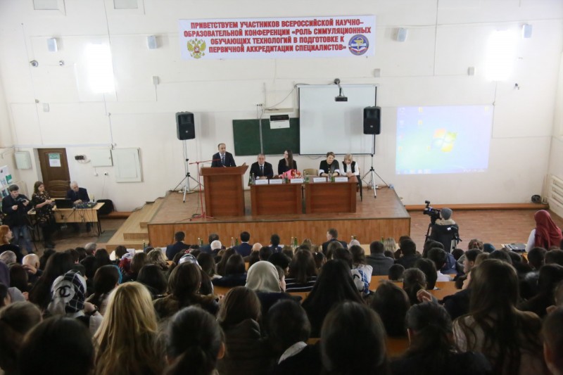 Начальник управления оказания медицинский помощи населению Минздрава РД Татьяна Беляева побывала на Дне открытых дверей ДГМУ - Файл 4