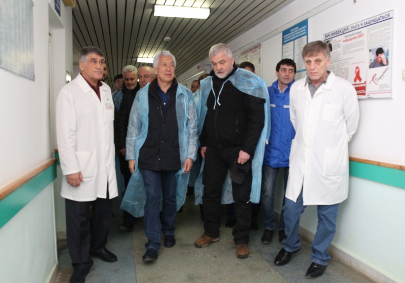 Врачи Кизлярской ЦГБ работают в усиленном режиме