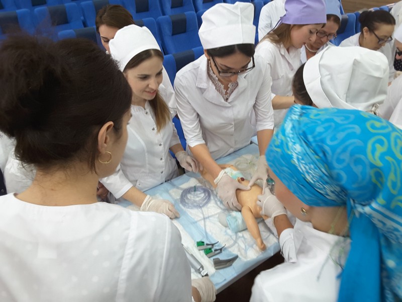 Тренинги по спасению жизней проводят специалисты Ростовского НИИ акушерства и педиатрии для дагестанских медиков - Файл 2