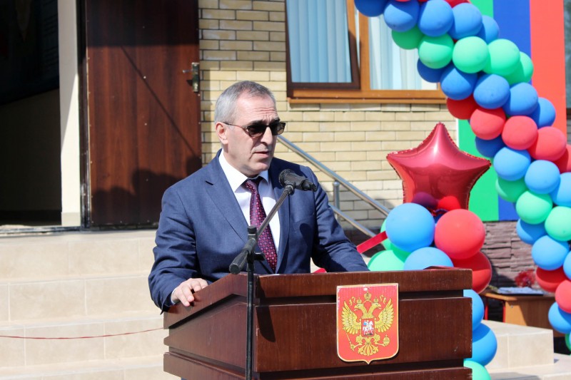 Министр Джамалудин Гаджиибрагимов принял участие в открытии новой школы в селении Цуртиль, Табасаранского района - Файл 3