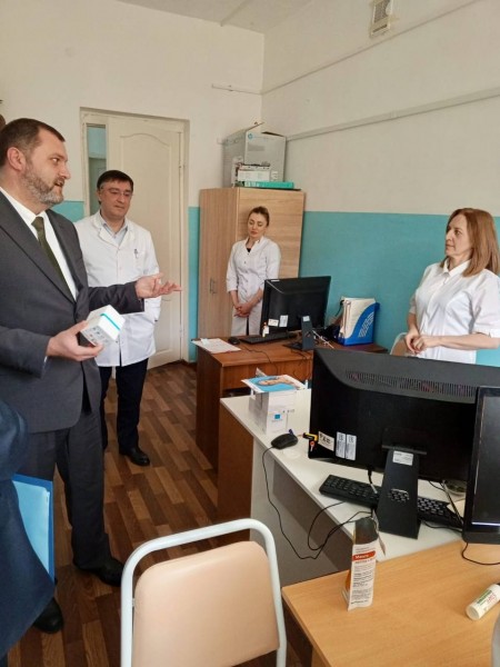Вице-премьер Абдурахман Махмудов посетил Республиканский кожно-венерологический диспансер - Файл 2