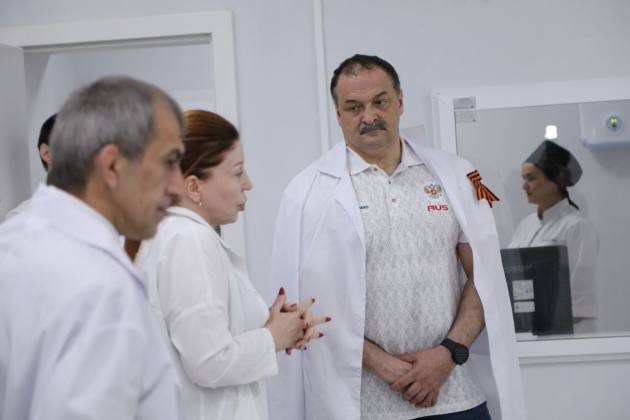 Уважаемый Сергей Алимович!  Примите искренние поздравления с Днём рождения от меня и медицинских работников Дагестана! - Файл 1