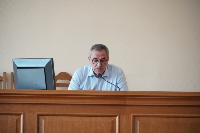 Принцип работы единой клинико-диагностической лаборатории обсудили на совещании в Минздраве РД