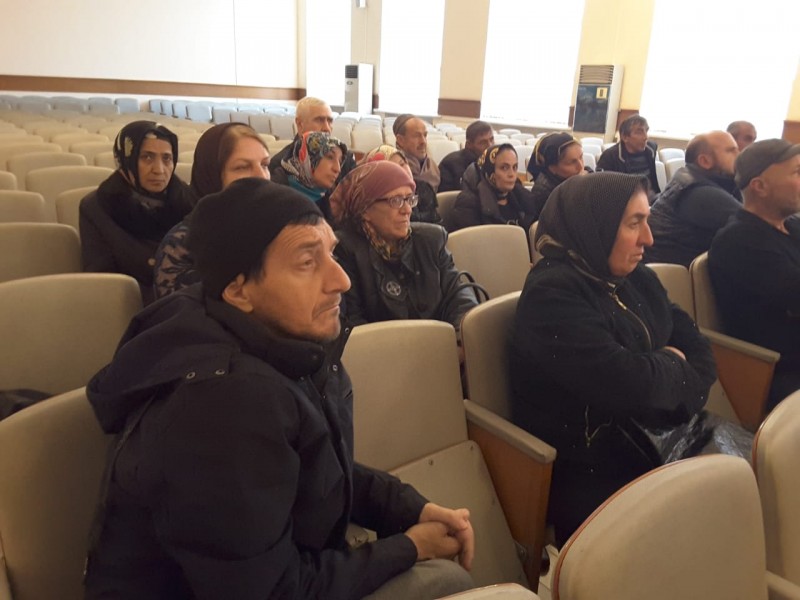 Главная цель приблизить медицинскую помощь к пациенту: Джамалудин Гаджиибрагимов встретился с собравшимися у Минздрава больными на гемодиализе - Файл 1