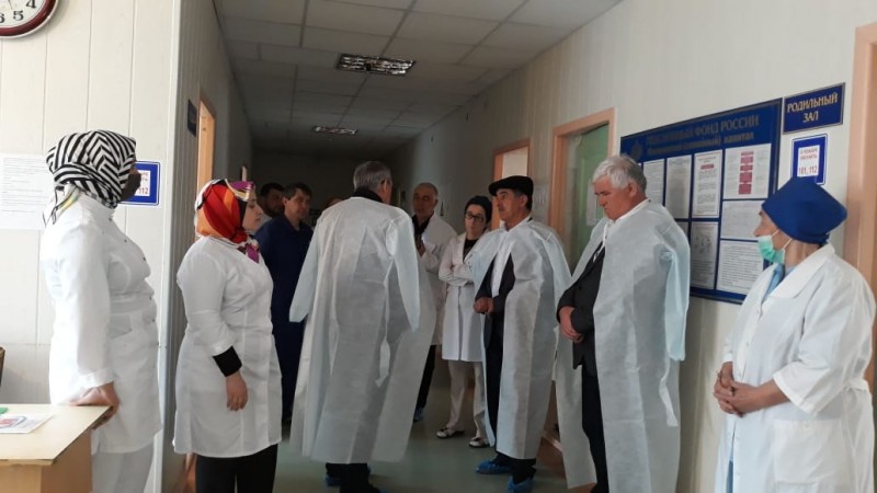 Министр Джамалудин Гаджиибрагимов проверил  медучреждения Гумбетовского района на готовность оказать помощь при ЧС - Файл 1