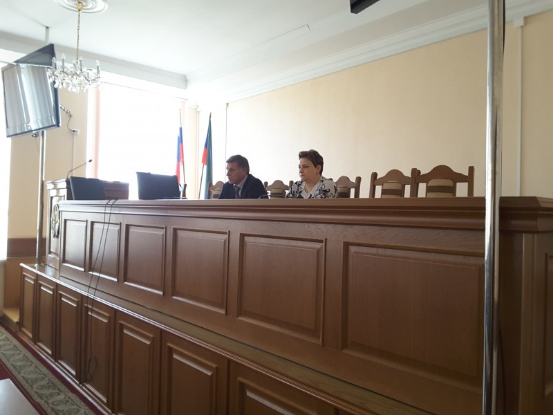 Танка Ибрагимов поблагодарил медиков за самоотверженный труд