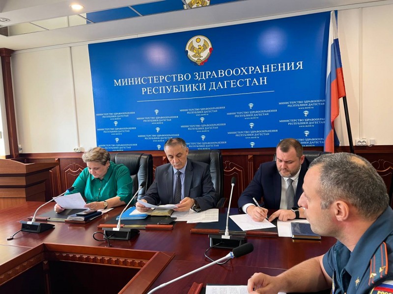 На селекторном совещании Минздрава РД с подведомственными учреждениями обсудили вопросы покрытия задолженности ряда медицинских организаций за коммунальные услуги.