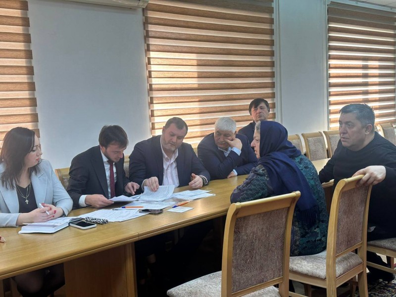 Ярослав Глазов провёл приём граждан в городе Кизляре - Файл 3