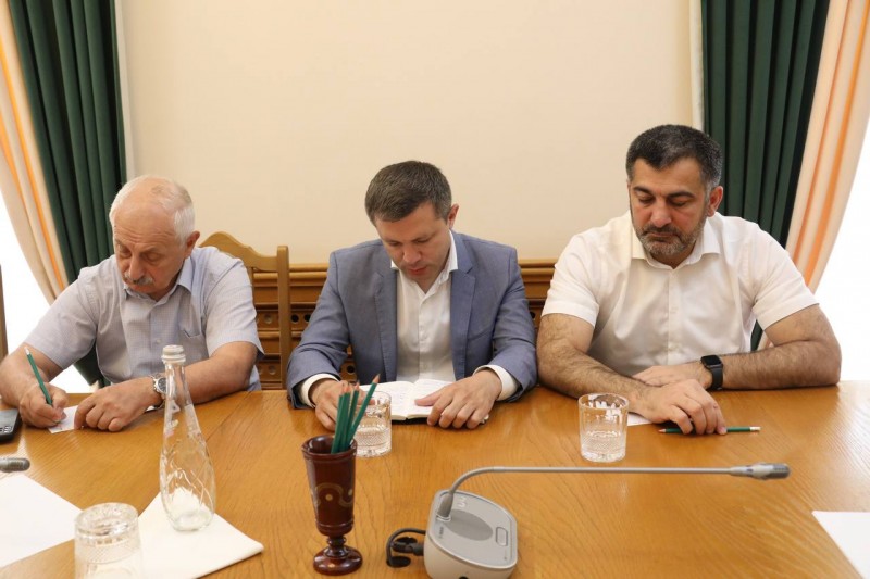 Дагестанцев предупреждают о повышенной активности клещей - Файл 1