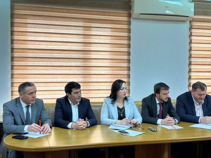 Ярослав Глазов провёл приём граждан в городе Кизляре - Файл 2