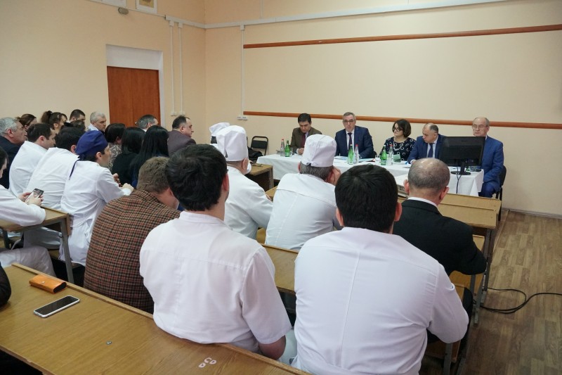 Ортопедо-травматологическую и офтальмологическую службу республики  обсудили на заседании коллегии Минздрава Дагестана