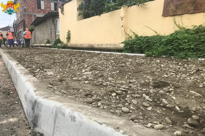 Ремонт дорожного полотна завершается на двух улицах пригорода столицы