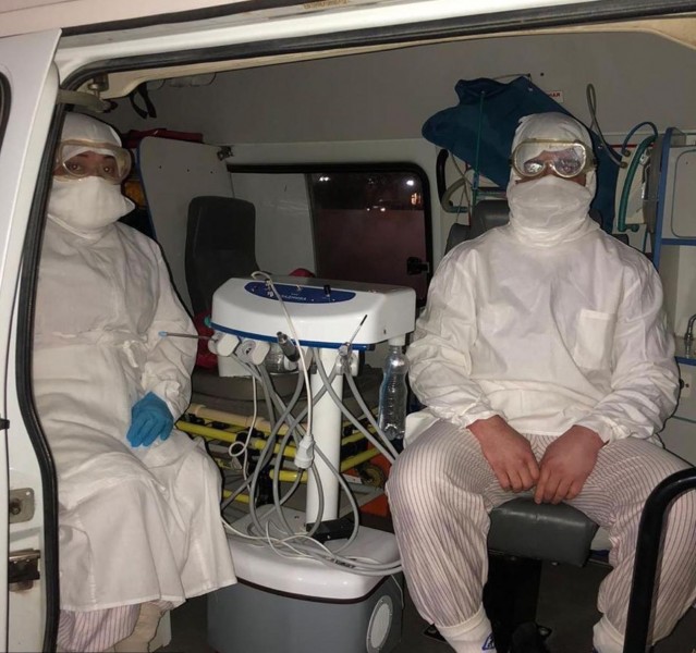 Каспийские стоматологи оказали экстренную медицинскую помощь пациентке, находящейся на карантине по коронавирусу