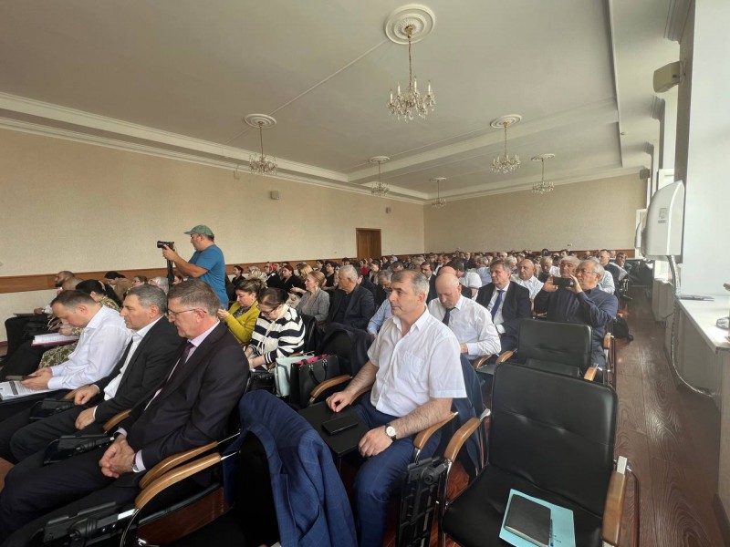 В Минздраве Дагестана проводится заседание Коллегии Минздрава РД под руководством министра здравоохранения РД Татьяны Беляевой. - Файл 1