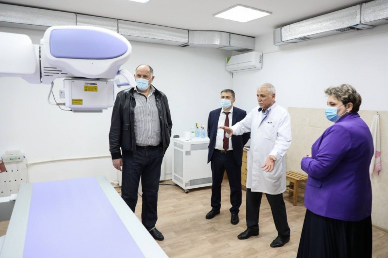 Абдулмуслим Абдулмуслимов посетил Центральную городскую больницу Буйнакска - Файл 5