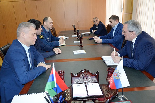 Министр здравоохранения РД провел рабочую встречу с начальником УФСИН России по РД