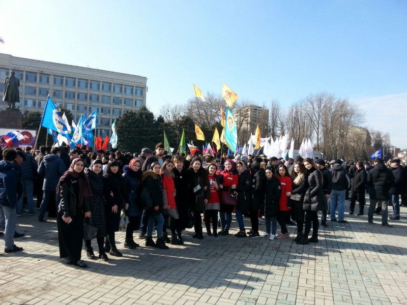 Дагестанские  медики приняли участие в митинге поддержку российских олимпийцев - Файл 1
