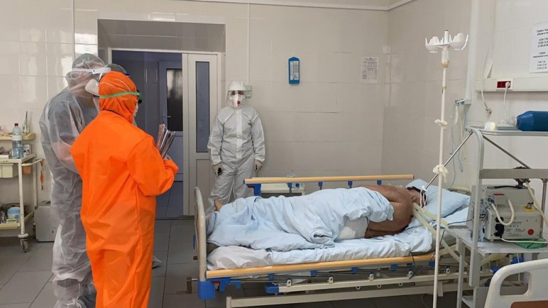 Более 700 пациентов с начала вспышки эпидемии уже  выписались из больницы скорой медицинской помощи с выздоровлением