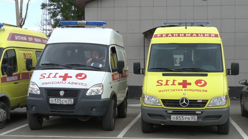 Фельдшер скорой медицинской помощи Махачкалы Гаммадова М. пожаловавшая на тяжелые условия работы в пандемию находится в отпуске с 26 марта - Файл 2