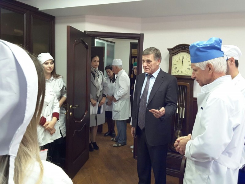 Врио министра здравоохранения Дагестана лично ознакомился с работой двух медицинских учреждений в Махачкале - Файл 4